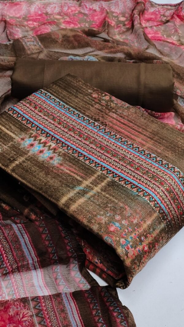 Catalog Wholesalers for Designer Neck Diamond Suits