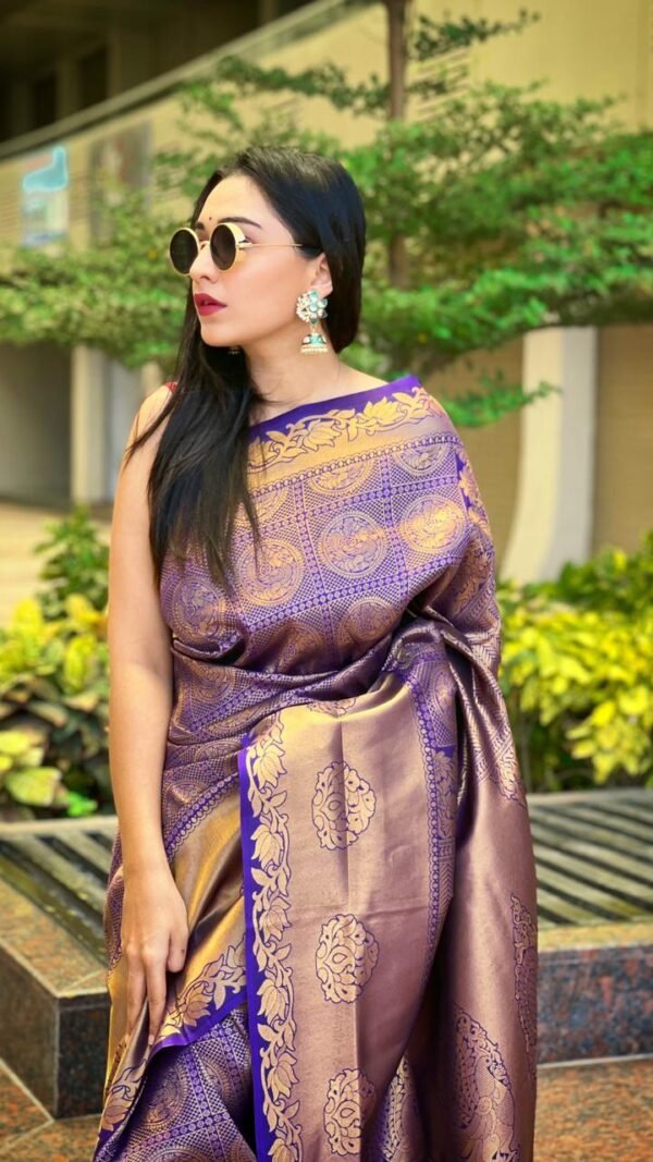 Kanjivaram Silk With Pure Golden Zari Along With Zari Woven Pattern Across Full Saree 03