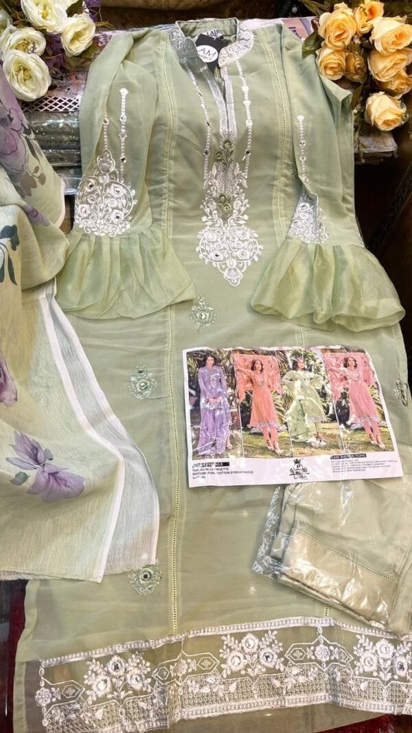Pakistani Dress DesignersMirror luxury Collection