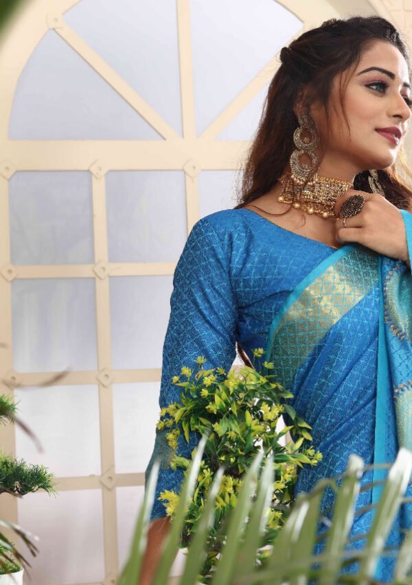 Pure Kanjivaram Silk Saree with Gold Zari Rich Pallu