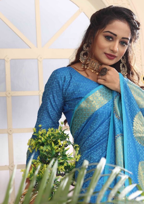 Pure Kanjivaram Silk Saree with Gold Zari Rich Pallu