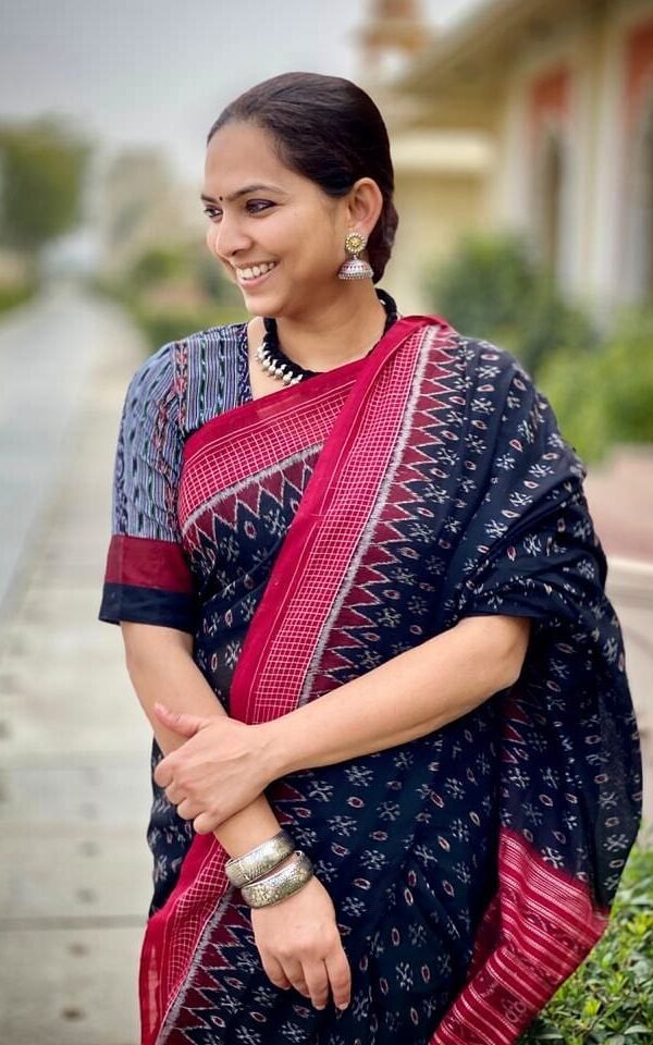 Soft Linen Digital Print Saree with Fabulous Blouse 04