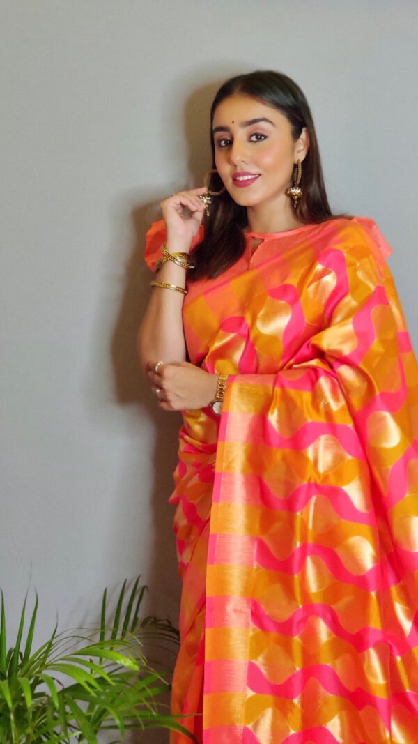 Weaving Work Pallu Saree and with Silk Fabric Blouse 04