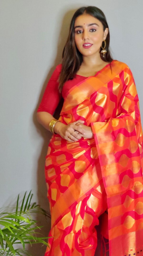 Weaving Work Pallu Saree and with Silk Fabric Blouse 04