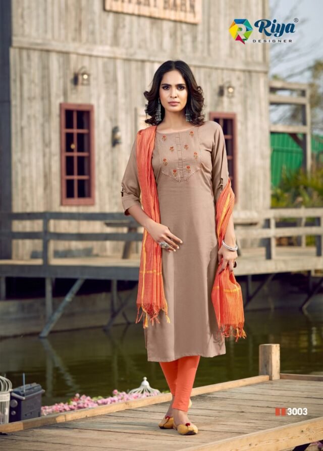 Wholesale Catalogue Kurtis Inayat Vol-3 By Riya Designer 