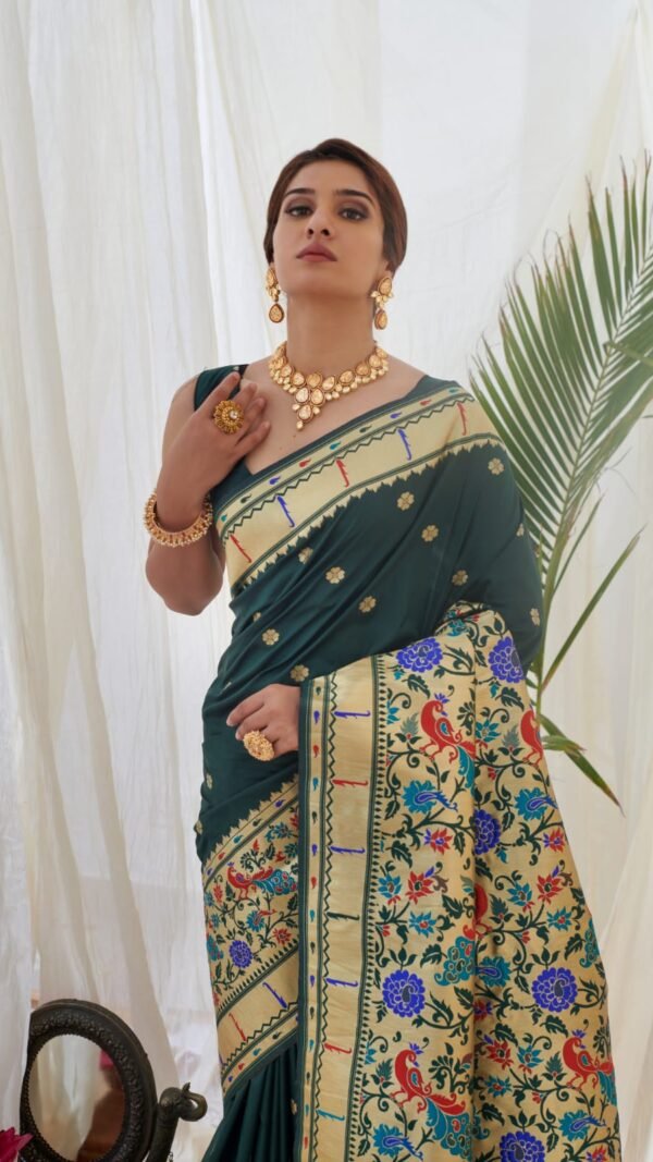 Pure Silk Paithani Beautiful Designs Saree 01