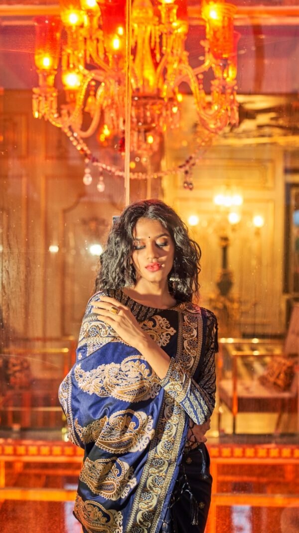 Rich Pure Silk Fabric With Dual Shade Weaving Saree 06