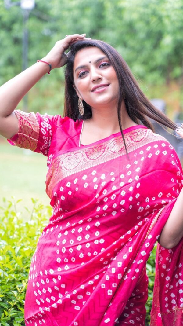 Bandhej Silk Saree With Zari Weaving Border 03