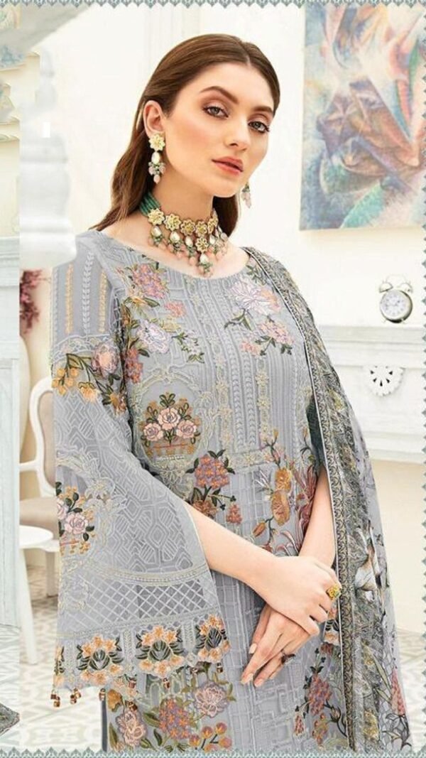 Fox Georgette Heavy Embroidered Pakistani Suits 02