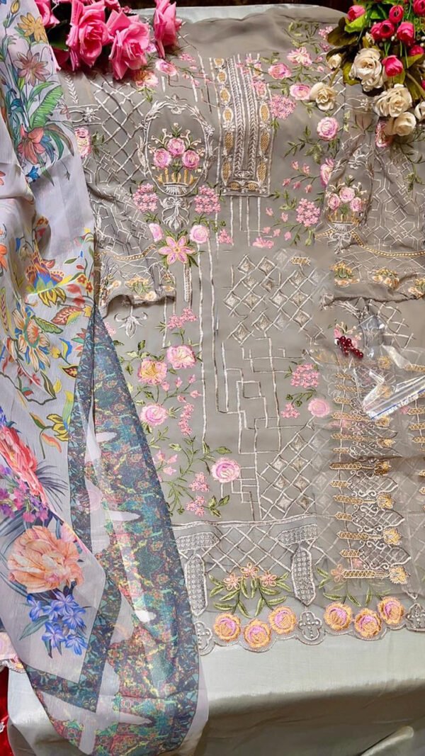 Fox Georgette Heavy Embroidered Pakistani Suits 02
