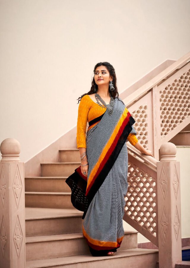 Exclusive Mul Mul Cotton Handloom Print Saree 10