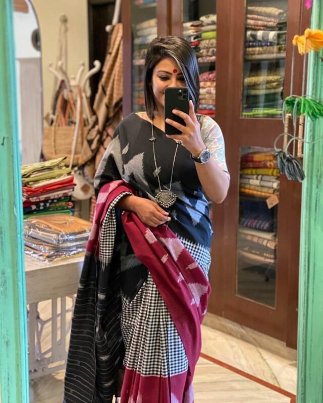 Soft Linen Cotton with Digital Print Saree 15