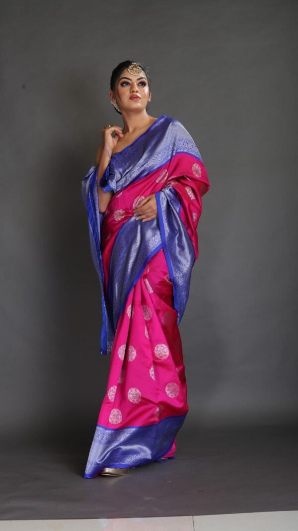 Exclusive Kanjivaram Silk Butta Saree