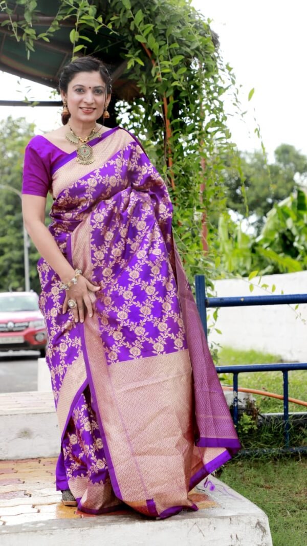 Rich Soft Silk Saree with Heavy Jacquard Border 05