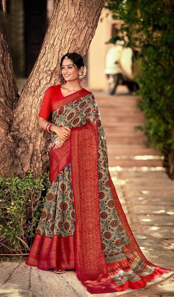 Cotton Silk with Weaving Border in Antiques Zari Saree 08