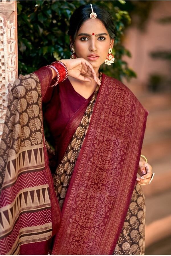 Cotton Silk with Weaving Border in Antiques Zari Saree 10