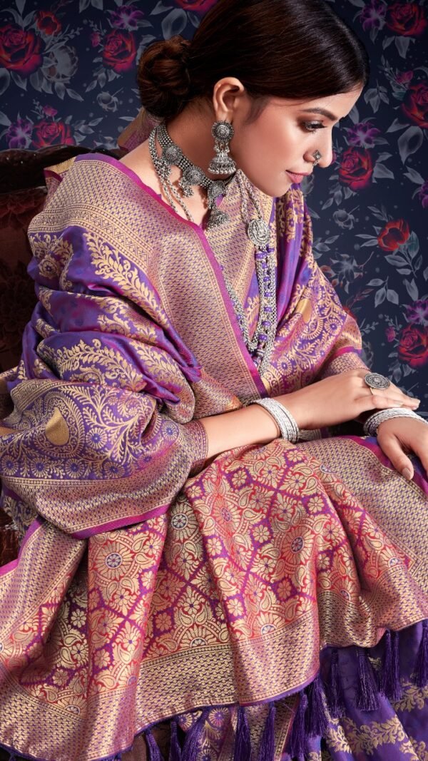 Soft Silk Weaving With Leheriya Zari Weaving Saree 04