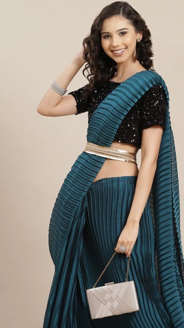 Classy Looking Soft Pure Georgette Saree 04