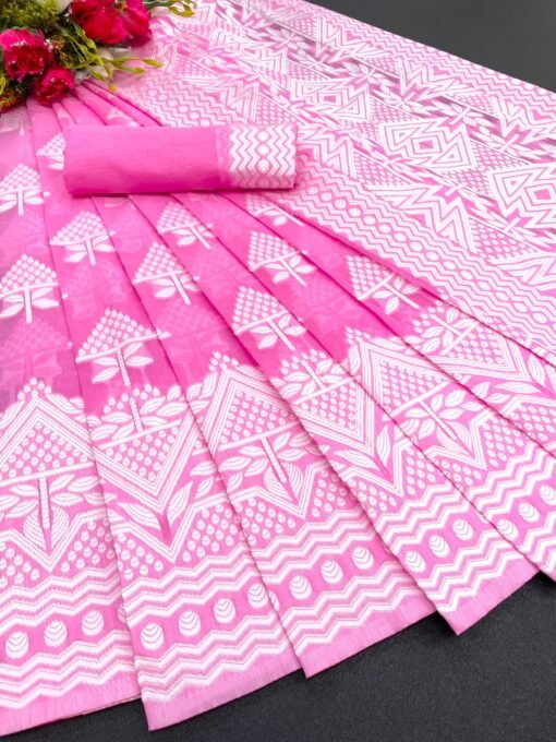 Fabric: Soft Pure SPAN COTTON With Silver Zari Weaving Contarst Rich Pallu