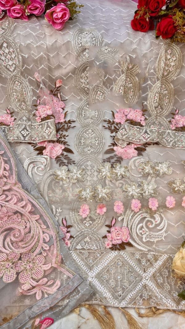 Pakistani Designer Dresses for Wedding Function 03