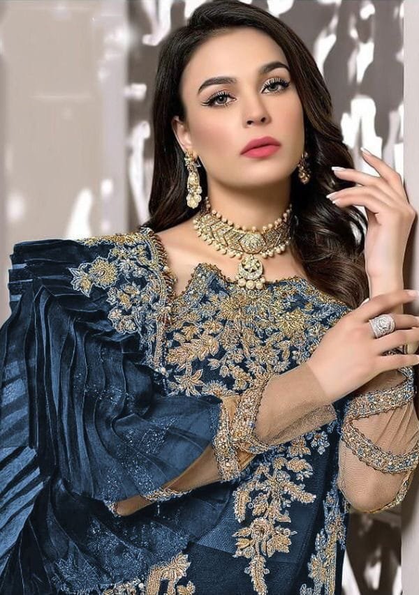 Pakistani Designer Suits Online Shopping In India 01