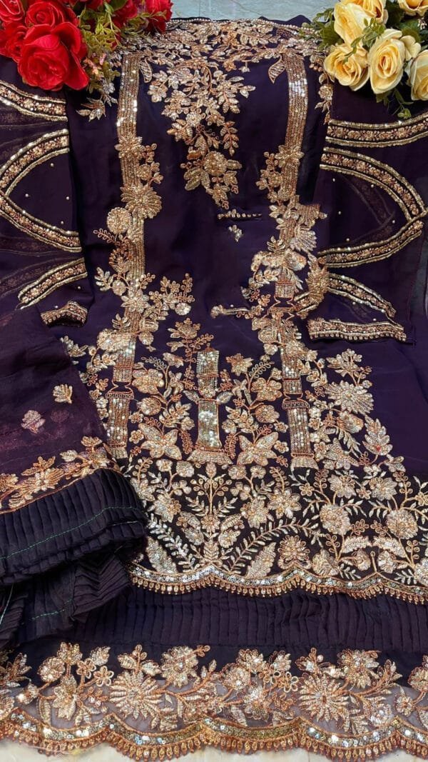 Pakistani Designer Suits Online Shopping In India 03