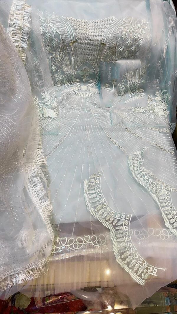 Online Heavy Embroidered Pakistani Suits 04 Pakistani Suits Designer