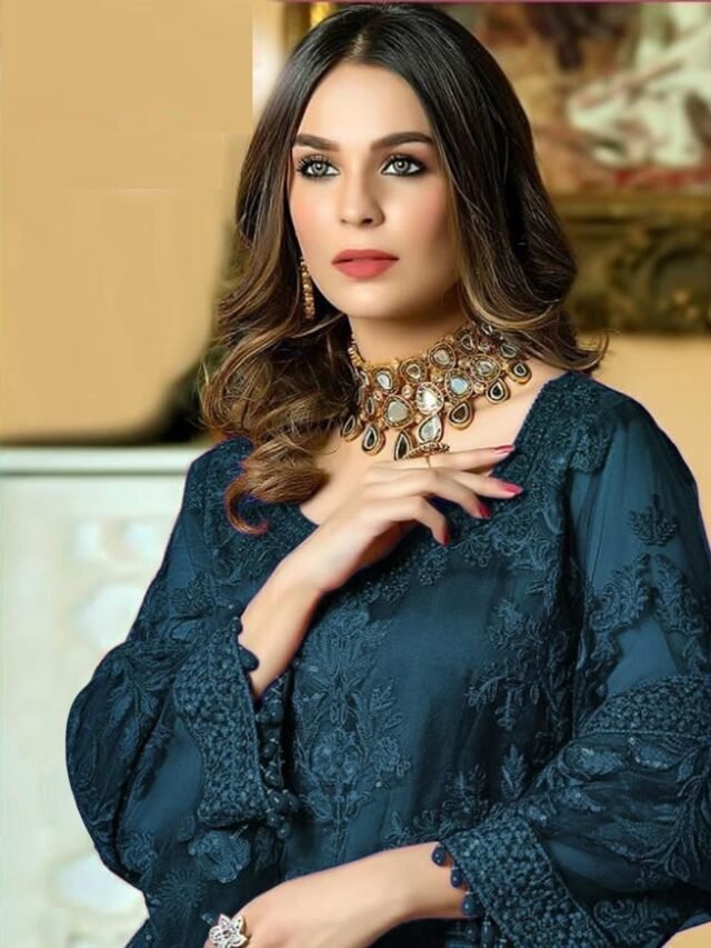 Online Heavy Embroidered Pakistani Suits 05 Designer Pakistani Suits