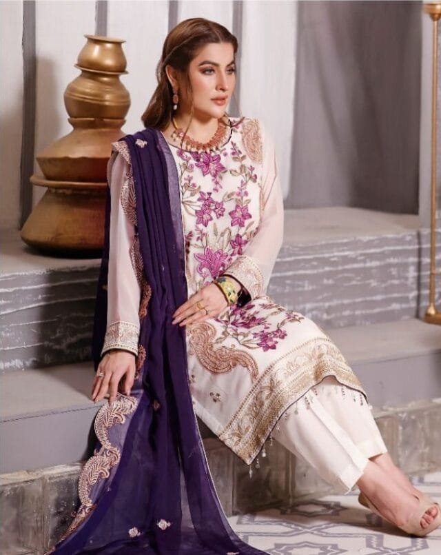 Georgette Embroidered Dn 10009 Pakistani Suits