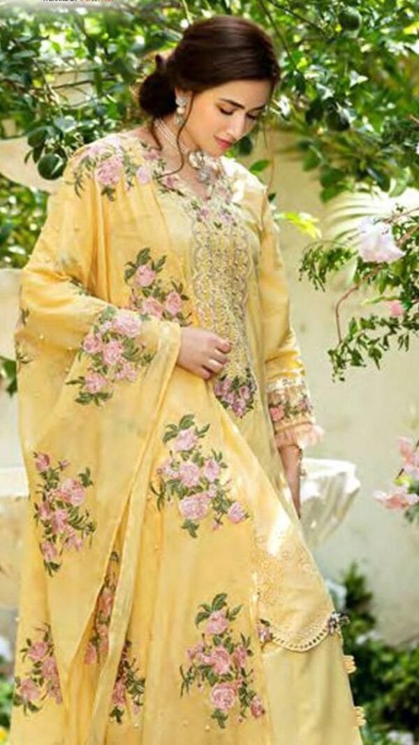 Pakistani Suits Lawn Cotton Embroidery Dn 2040-C
