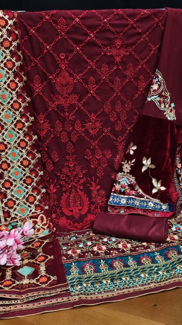 India Branded Pakistani Suits – Pakistani Suits Wholesale