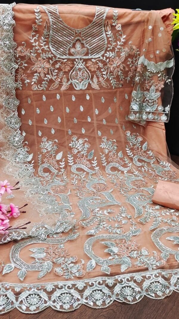 Latest New Pakistani Dress Design 2022 - Pakistani Suits