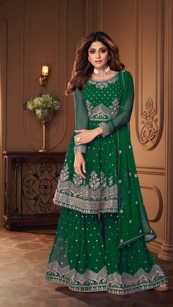 Latest Pakistani Dress - Pakistani Suits Wholesale