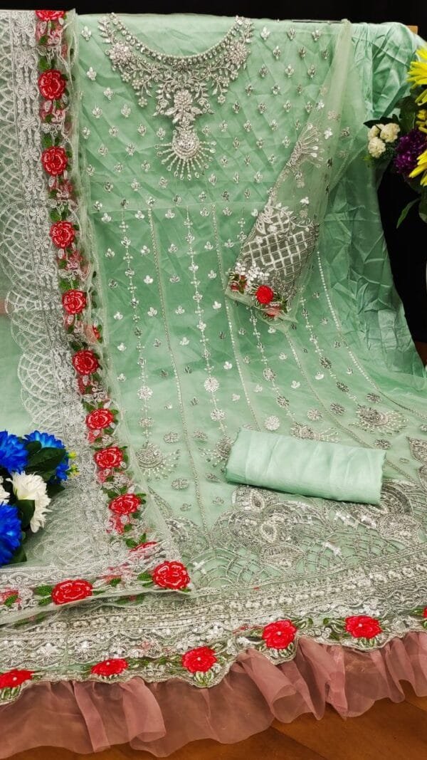 New Design Pakistani Dress 2022 - Pakistani Suits Wholesale