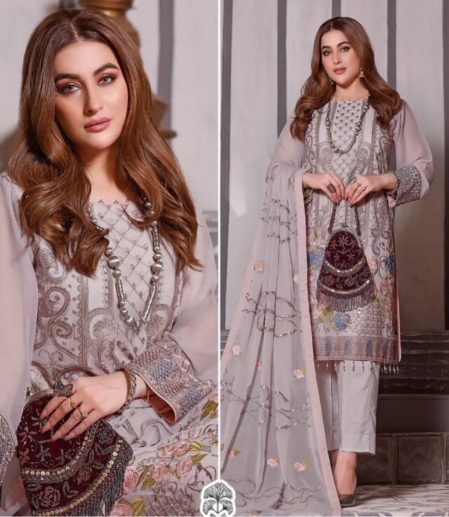 New Fashion Design Pakistani Suits - Pakistani Suits