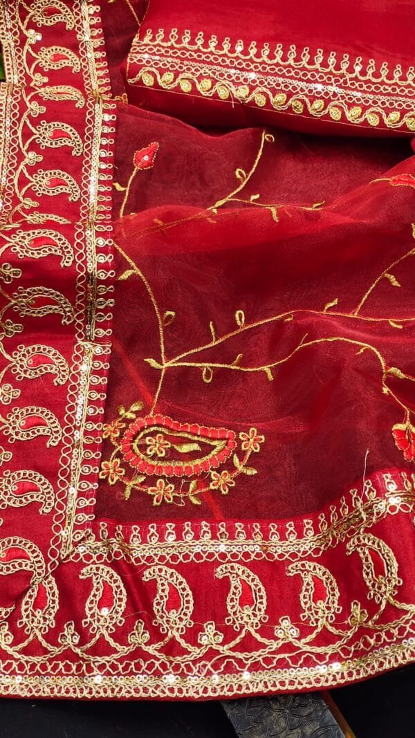 Online Sarees Embroidery Work - Sarees Designer