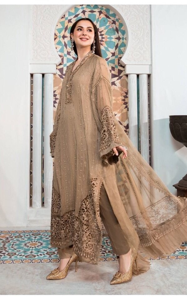 Online Shopping For Pakistani Suits – Pakistani Suits Wholesale