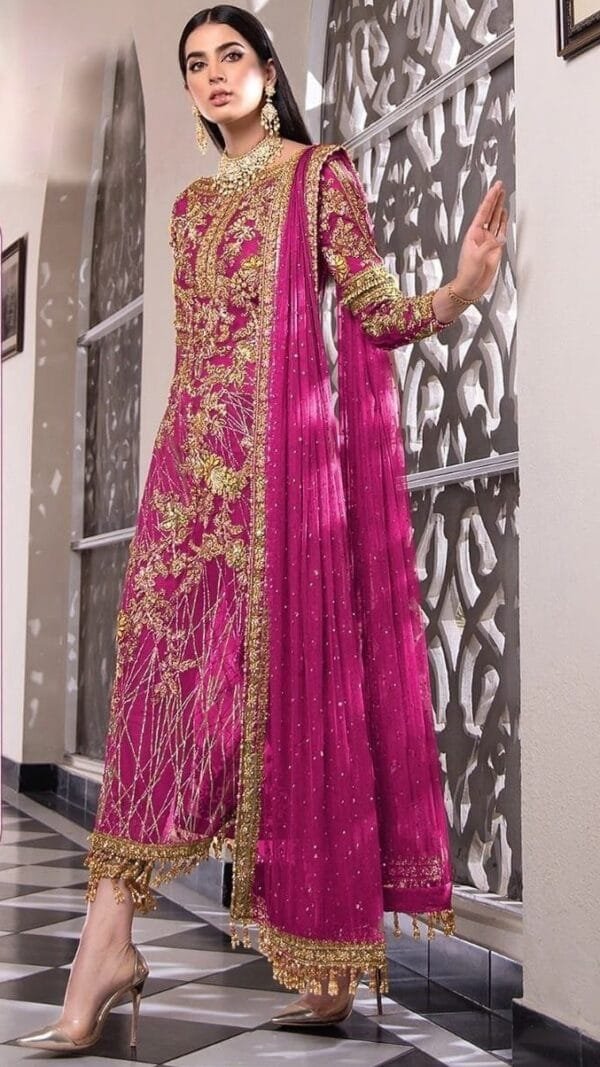 Pakistani Suits For Eid 2022 - Pakistani Suits