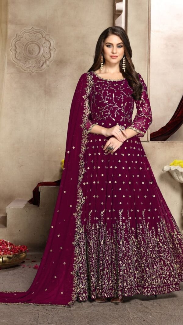 Pakistani Suits Wholesale Market In Delhi - Pakistani Suits