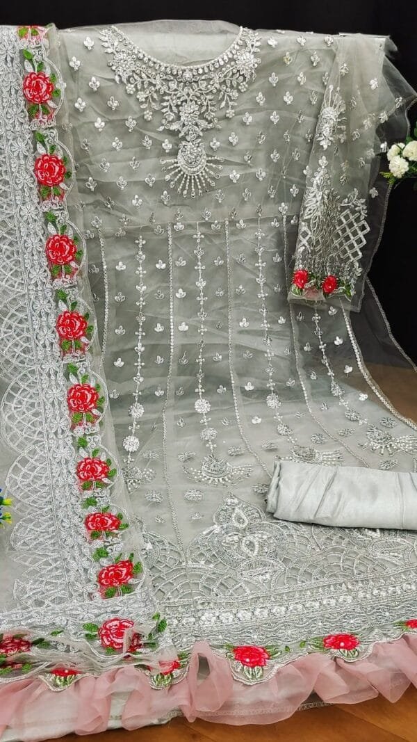 Pakistani Suits Wholesaler in Surat - Pakistani Suits Wholesale