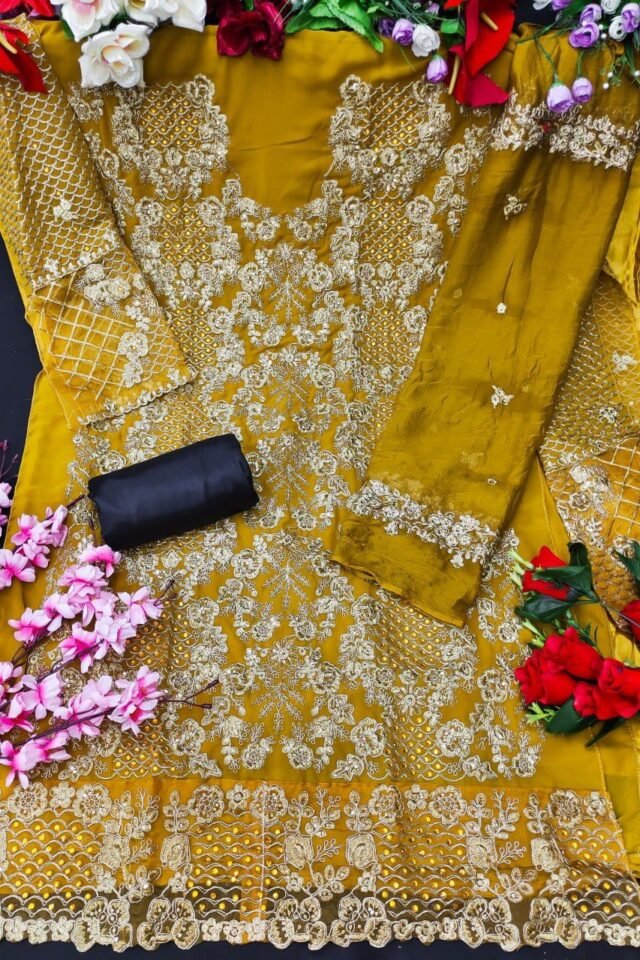 Simple Pakistani Dress Design 2022 – Pakistani Suits Wholesale