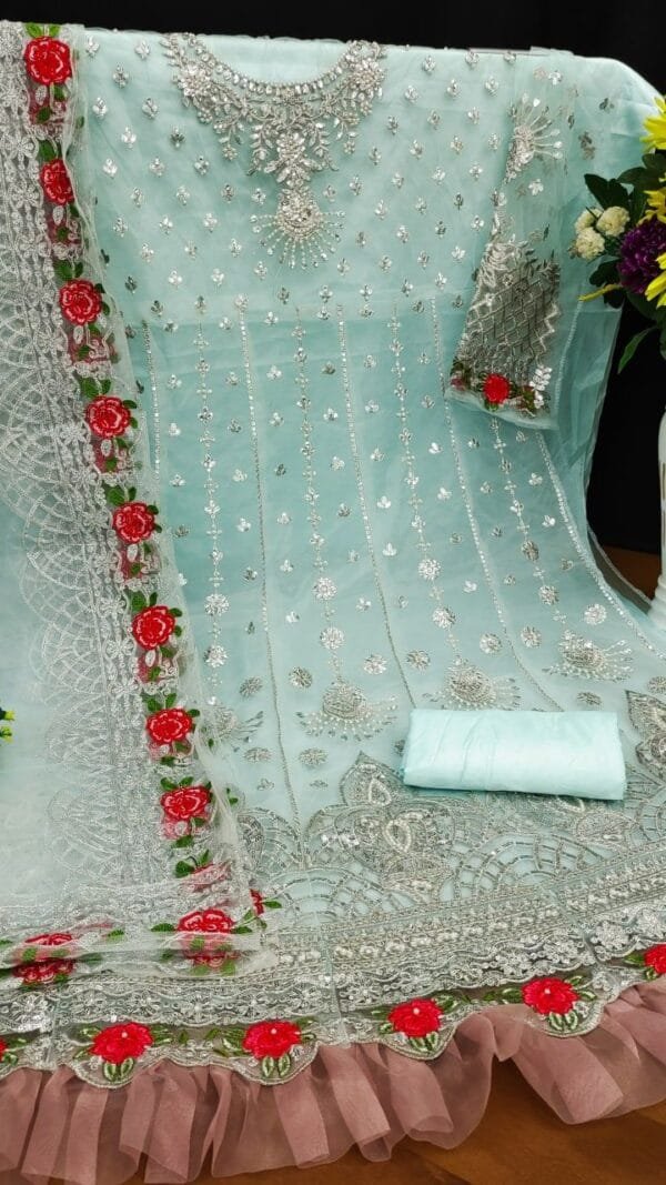 Trending Pakistani Dress New Design 2022 - Pakistani Suits Wholesale