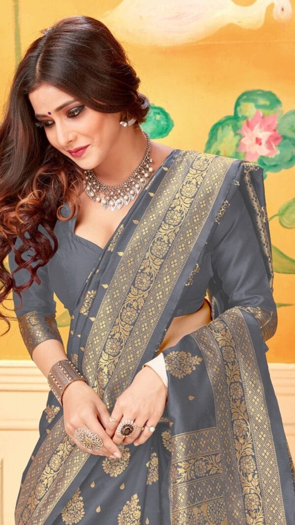 Nearby Saree Shop Grey Colour Saree - Designer Sarees Rs 500 to 1000
