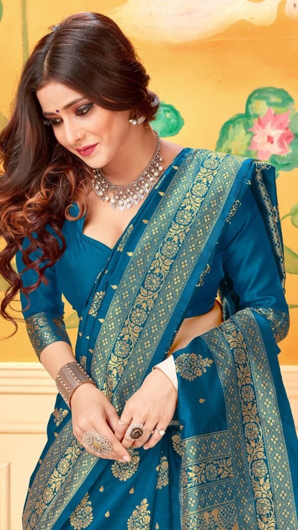 Saree Online Collection - Designer Sarees Rs 500 to 1000