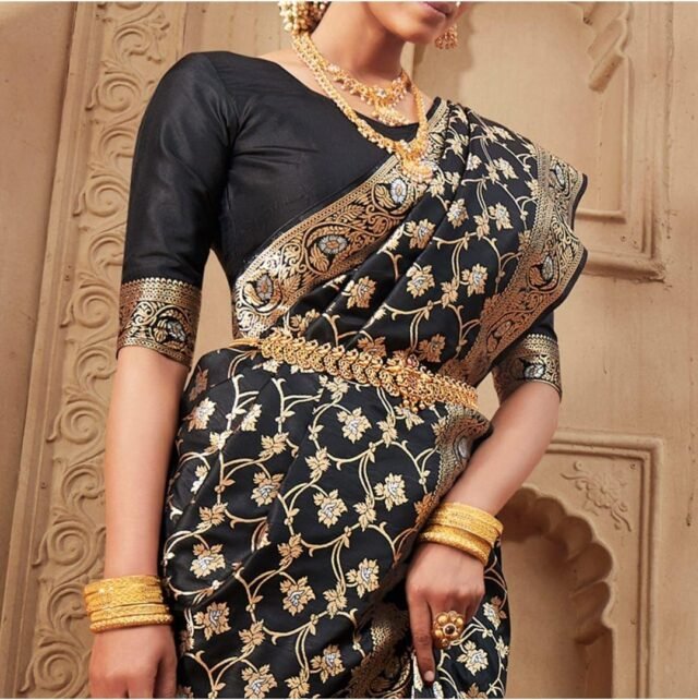 Saree Online - Designer Sarees Rs 500 to 1000