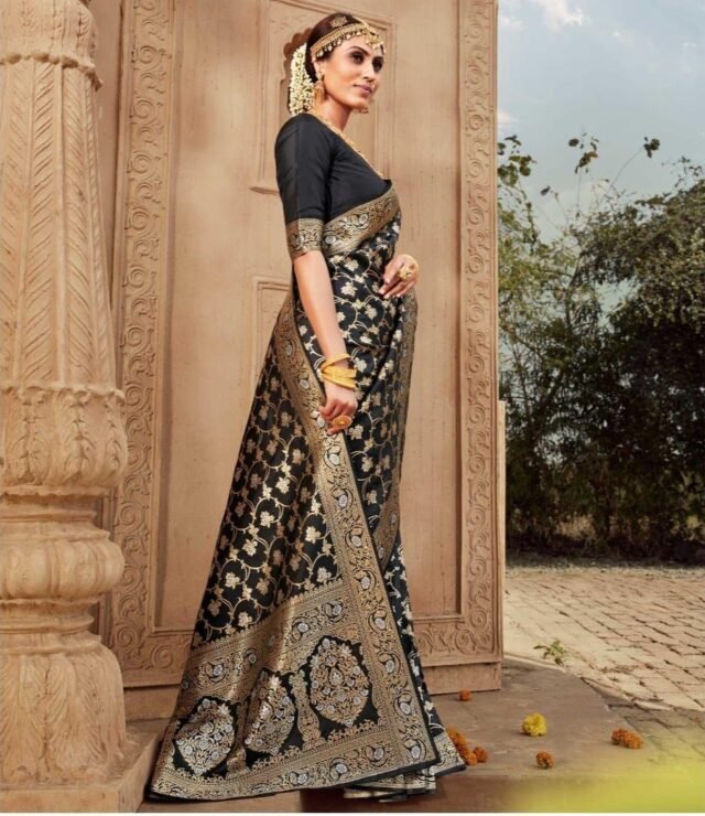 Saree Online - Designer Sarees Rs 500 to 1000