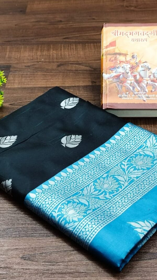 Click 👉 For more Collection Join our WhatsApp Sarees Group Visit 👉 For more Designer Sarees Rs 500 to 1000 Sarees Collection