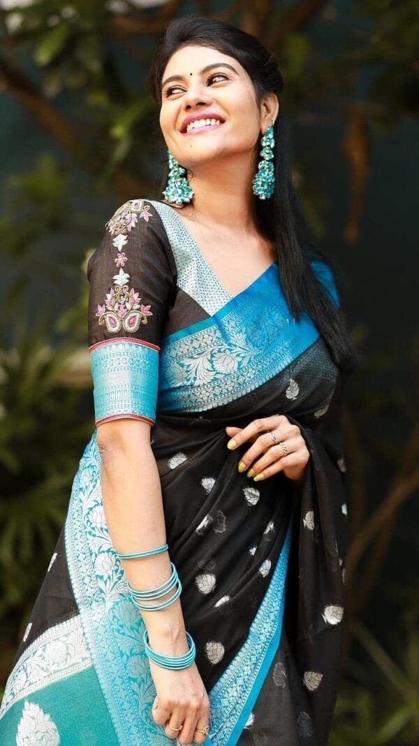 Click 👉 For more Collection Join our WhatsApp Sarees Group Visit 👉 For more Designer Sarees Rs 500 to 1000 Sarees Collection