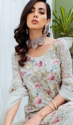 Velvet Pakistani Suits white - Pakistani Suits