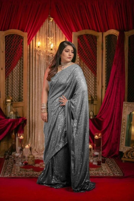 Metallic Grey Kanchipuram Silk Saree With Silver Zari And Traditional Butta  With Contrast Shiny Pink Blouse - Urban Libaas